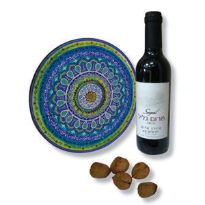 תחתית לסיר עם יין ואגוזים