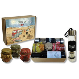 מארז מעוצב לפסח עם דברים טובים