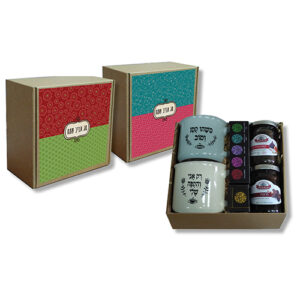 מתנה לפסח עם תה ספלים וממרחים