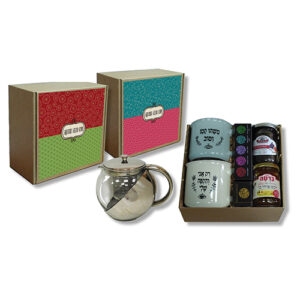 מארז עם תה ספלים ממרחים וקנקן