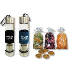 בקבוק חליטה ומטבעות שוקולד