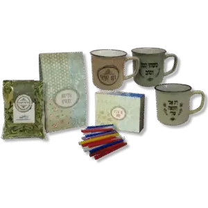 מתנה לחנוכה - ספל חליטה ונרות