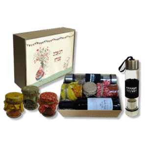 מארז מעוצב לפסח עם דברים טובים