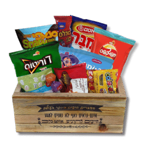 ארגז עץ עם ממתקים