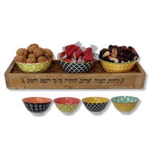 מתנות לפסח – מגש עם קערות קרמיקה צבעוניות