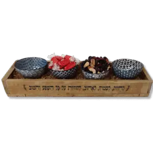 מתנה יפה – מגש עץ ממוחזר עם קעריות