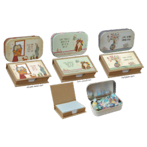 קופסא עם סוכריות וממו – מתנות לאישה