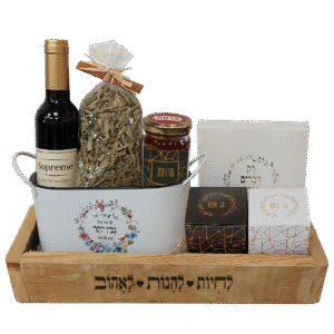 ארגז עץ מתוק – מתנות לפסח ללקוחות