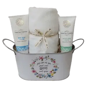 מתנות לעובדים מארז טיפוח עם מגבת גוף